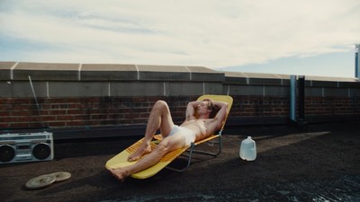 MAT + KAT - CALVIN KLEIN S24 FT. JEREMY ALLEN WHITE - © DIPLOMATS